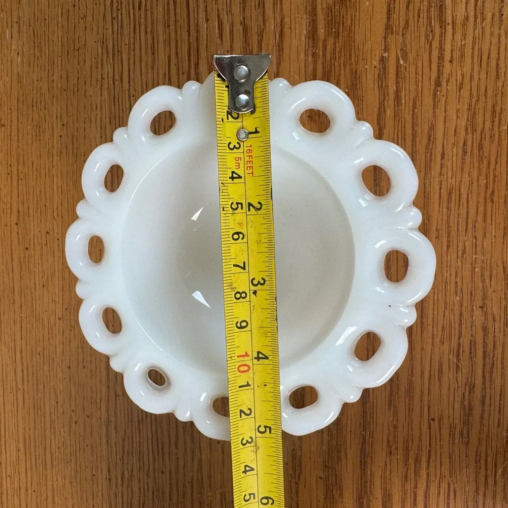 Vintage Westmoreland White Milk Glass Open Lace Edge Pedestal Candy Dish‎ Bowl